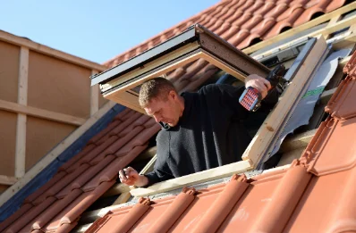 Pose de fenêtres de toit Velux à Roppentzwiller